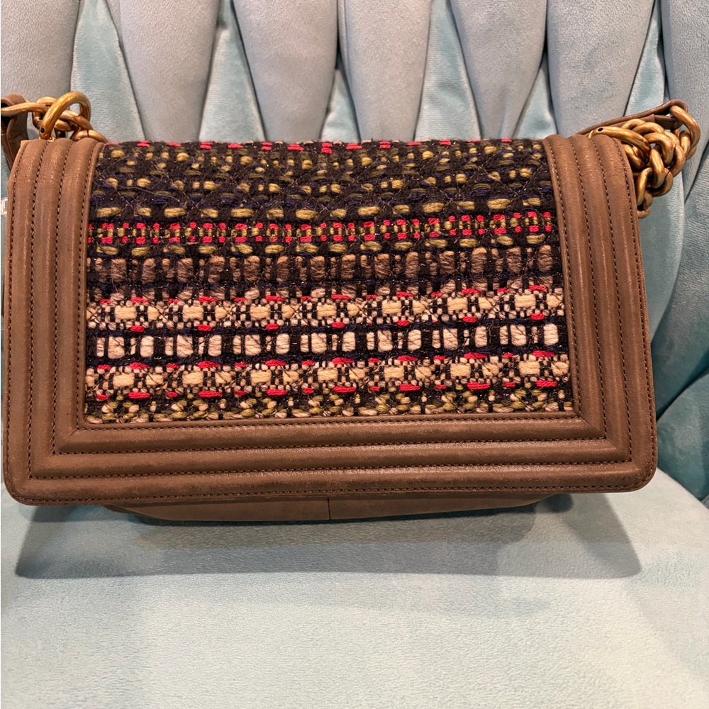 Chanel Boy Flap Bag Old Medium CLASSIC Chanel Quilted Tweed! Hard to Find Colors - Picture 10 of 17